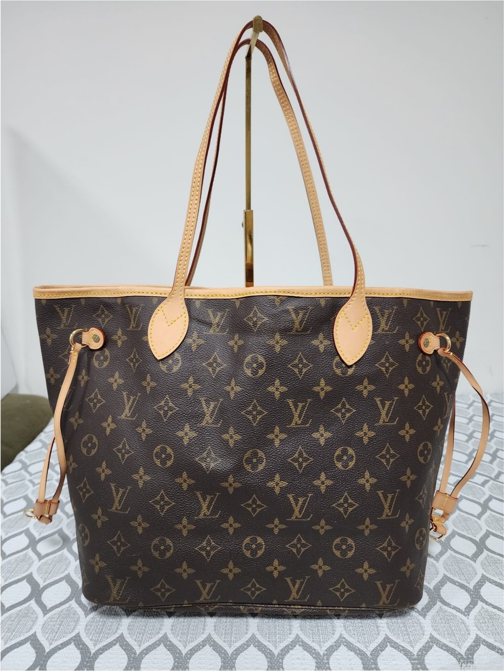 Louis Vuitton Monogram Canvas Brown Tote with Vachetta Trims